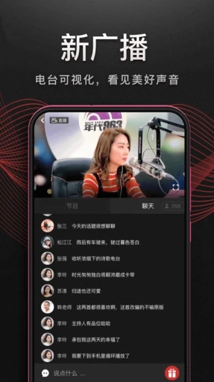 金毛犬在悬浮的彩虹蛋糕上许愿的壁纸